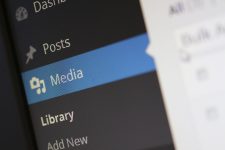 propriété d'un site internet auto-hébergé